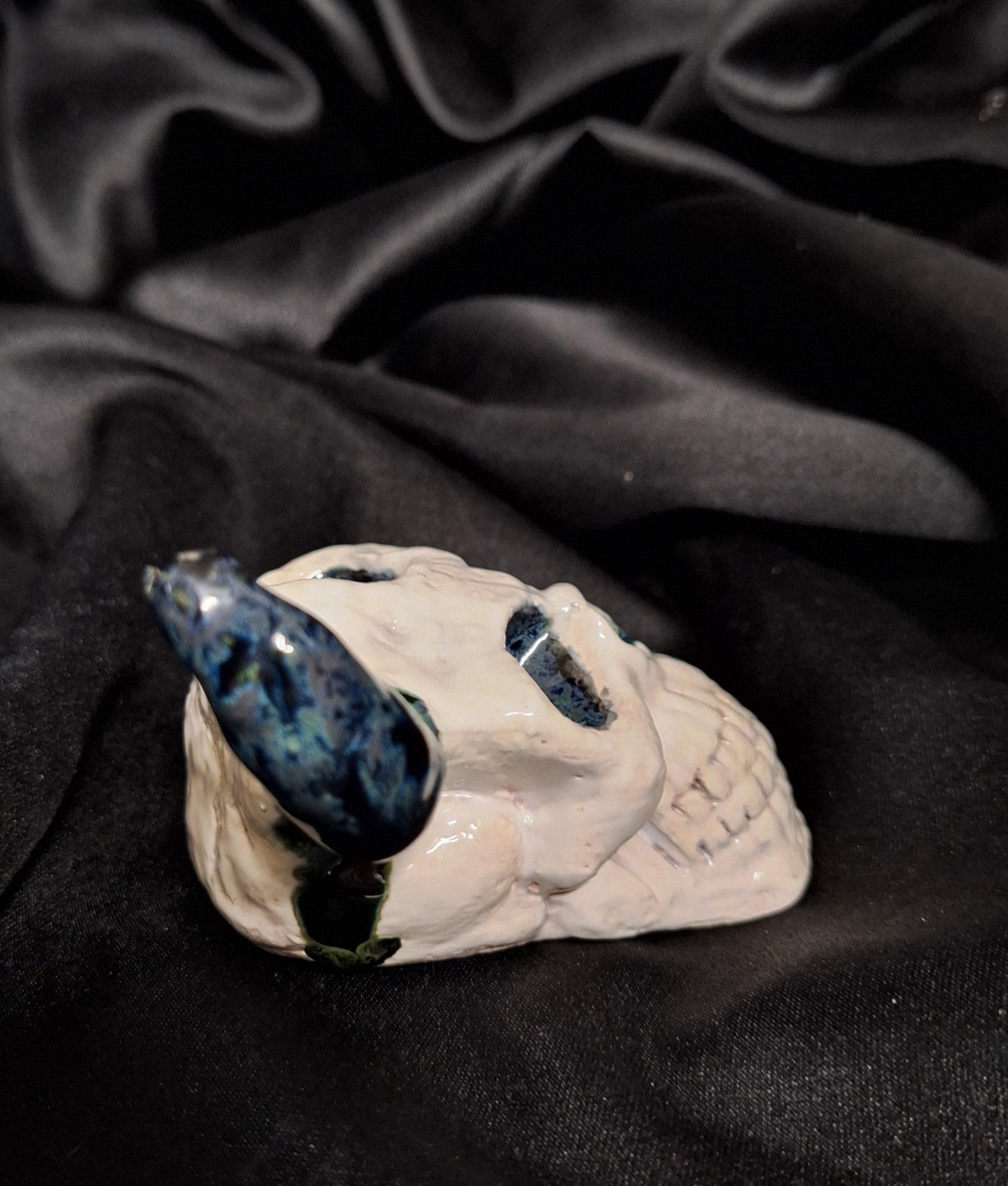 Skull Pipe (Opal)